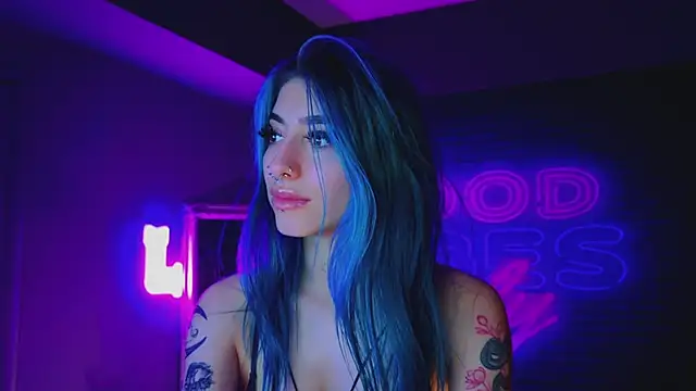 AriaVoss online show from January 14, 2025, 2:40 am