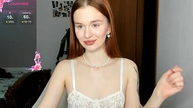 EmilySoul online show from October 8, 2025, 3:31 pm