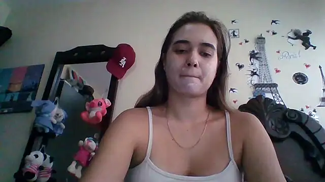 Snapshot of trianabell chatting on November 6, 2025, 4:19 pm trianabell online show from November 6, 2025, 4:19 pm