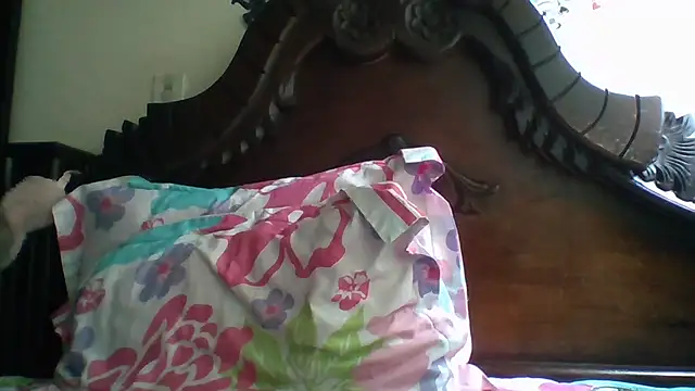 Snapshot of trianabell chatting on November 29, 2025, 6:33 pm trianabell online show from November 29, 2025, 6:33 pm