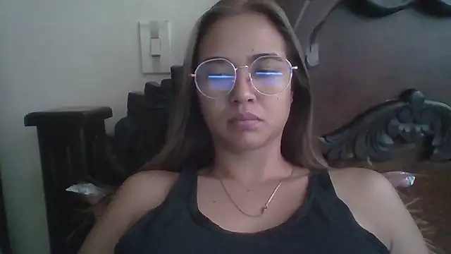 Snapshot of trianabell chatting on January 9, 2026, 3:59 pm trianabell online show from January 9, 2026, 3:59 pm