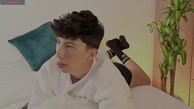 FabianPriince online show from October 25, 2025, 5:19 pm