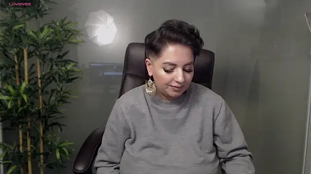 BustyAllyy online show from February 3, 2025, 2:25 am