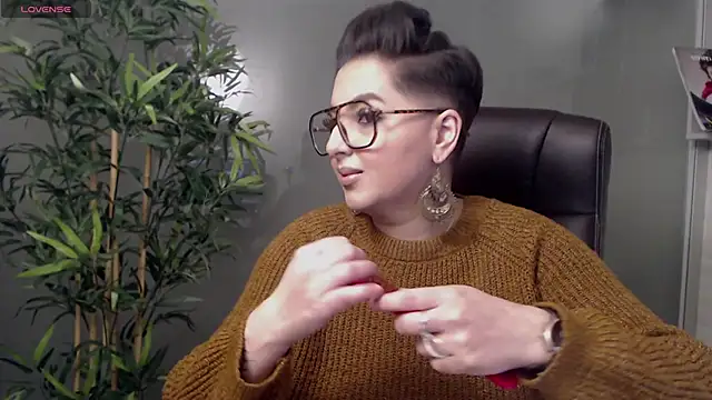 BustyAllyy online show from February 22, 2025, 9:15 pm