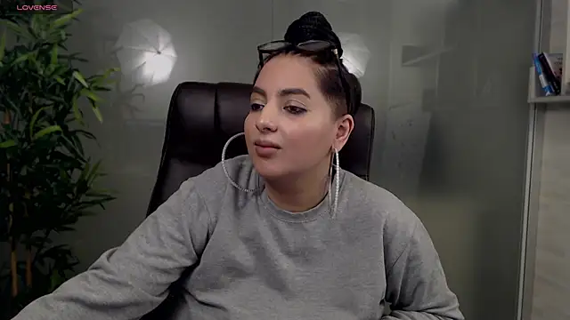 BustyAllyy online show from March 19, 2025, 1:43 am