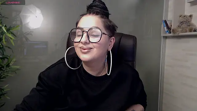 BustyAllyy online show from March 20, 2025, 10:18 pm