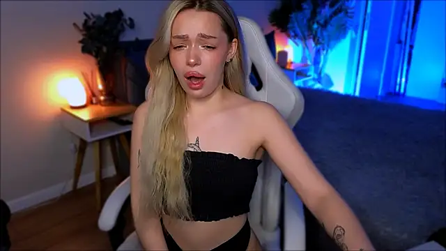 Lily Yin online show from February 20, 2026, 6:26 am