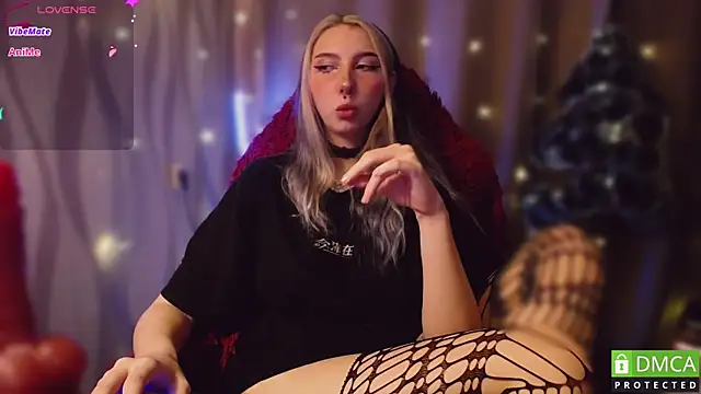 JustMeowGirl online show from January 10, 2025, 2:46 am