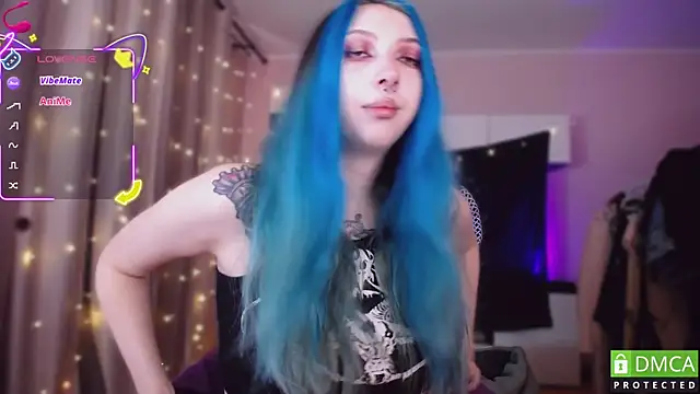 JustMeowGirl online show from November 26, 2025, 4:35 am