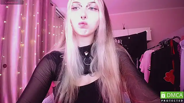 JustMeowGirl online show from June 26, 2026, 4:50 am