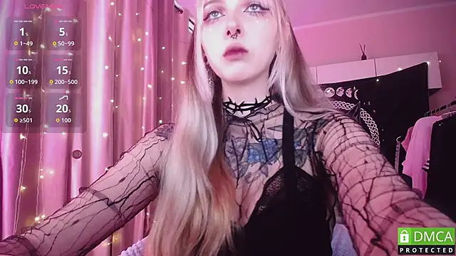 JustMeowGirl online show from June 28, 2026, 5:13 am
