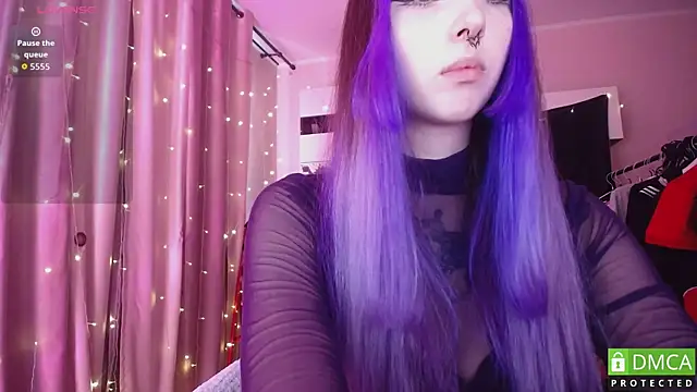 JustMeowGirl online show from July 29, 2026, 4:43 am