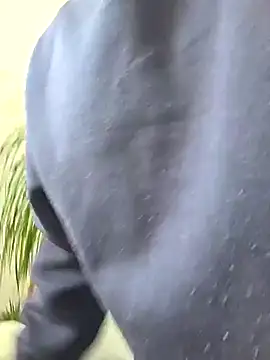 Schnubby1 online show from February 27, 2025, 2:21 pm