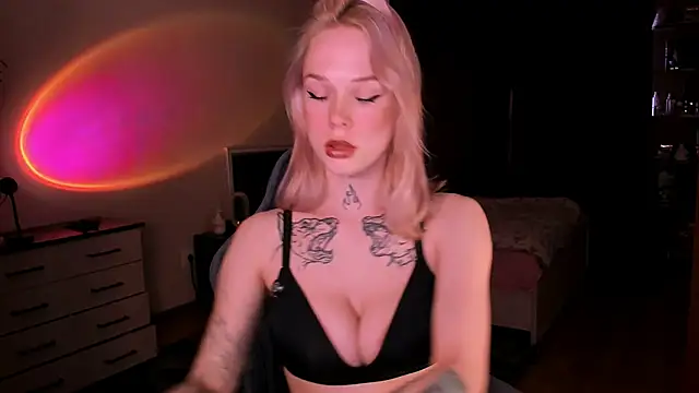 Polusladkoye online show from April 7, 2026, 3:12 pm