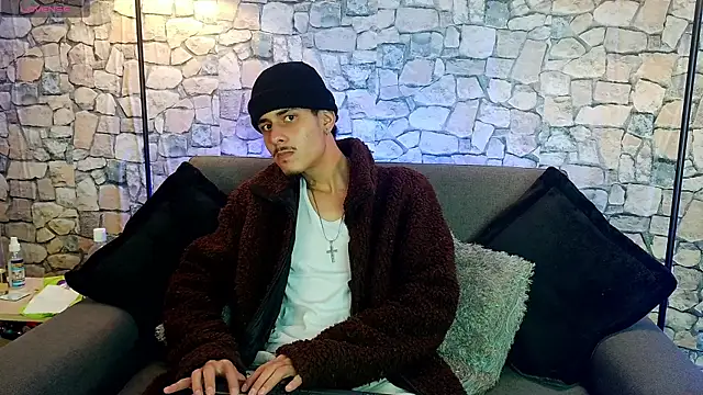 Bastiaan 28 online show from November 14, 2025, 4:11 am