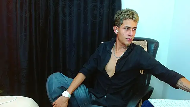 Bastiaan 28 online show from March 30, 2026, 10:55 pm