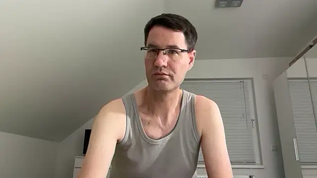 zxzx cam1 online show from February 6, 2026, 10:57 pm