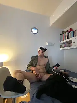 Snapshot of BurredShopping chatting on March 8, 2026, 4:22 pm BurredShopping online show from March 8, 2026, 4:22 pm