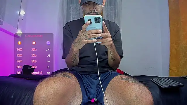 Snapshot of estiben_05 chatting on August 1, 2026, 4:39 pm estiben 05 online show from August 1, 2026, 4:39 pm
