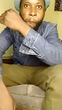 Snapshot of Stallion100 chatting on December 17, 2024, 6:42 pm Stallion100 online show from December 17, 2024, 6:42 pm