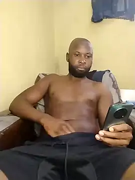 Snapshot of Stallion100 chatting on December 20, 2024, 12:16 pm Stallion100 online show from December 20, 2024, 12:16 pm