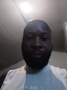 Snapshot of Stallion100 chatting on November 2, 2025, 4:04 am Stallion100 online show from November 2, 2025, 4:04 am