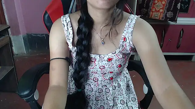 Snapshot of Angel_Alison_ chatting on May 18, 2026, 6:36 pm Angel Alison online show from May 18, 2026, 6:36 pm