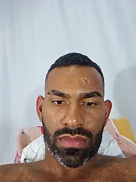 hole davidd online show from September 9, 2025, 3:39 am