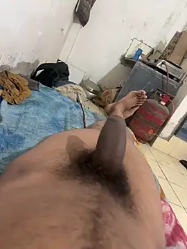 ravirishi1122 online show from April 16, 2026, 10:45 pm