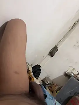 ravirishi1122 online show from April 20, 2026, 4:54 pm