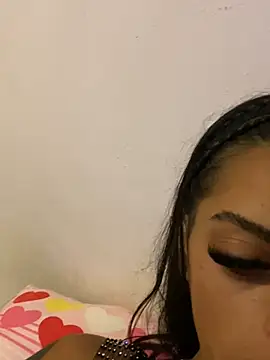 canderodrig777 online show from January 1, 2025, 12:21 am