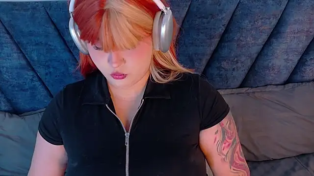 Karmilla Rosse online show from April 18, 2026, 10:41 am