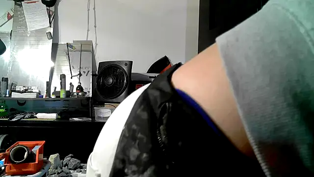 0815lukas2024 online show from October 19, 2025, 10:54 pm