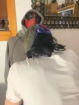 Kamaleonix online show from April 3, 2026, 4:27 pm