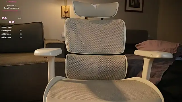 milablum777 online show from December 29, 2024, 7:11 pm