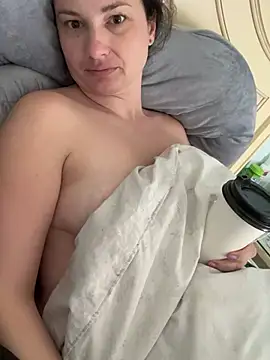 MilfyMrsRobinson online show from March 1, 2025, 2:44 pm