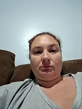 MilfyMrsRobinson online show from September 19, 2025, 1:23 pm