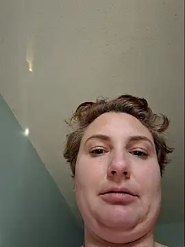 MilfyMrsRobinson online show from March 15, 2026, 1:50 pm