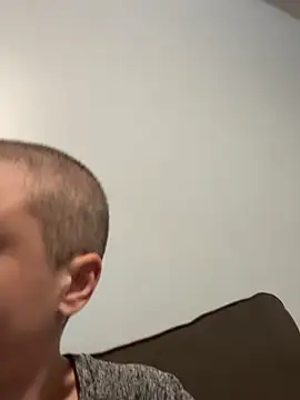 MilfyMrsRobinson online show from April 25, 2026, 7:55 am