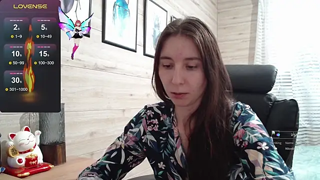 Wowpornoo online show from October 7, 2025, 9:17 am