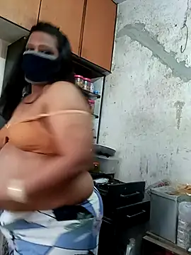 Love Jenny online show from December 5, 2025, 5:27 am