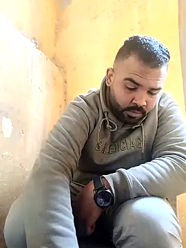 ListedLoin online show from January 26, 2025, 8:25 am