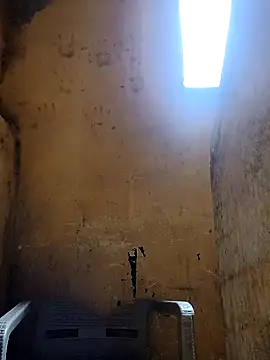 ListedLoin online show from February 8, 2025, 9:35 am