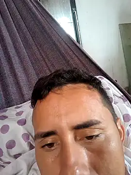 luissilva0071 online show from February 9, 2025, 6:58 pm