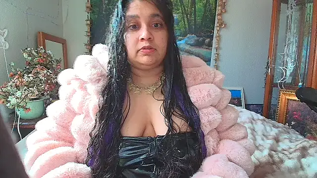 MelanieFawker online show from March 6, 2025, 5:11 pm