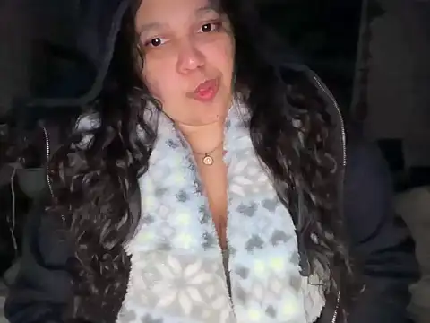 MelanieFawker online show from January 13, 2026, 1:33 am