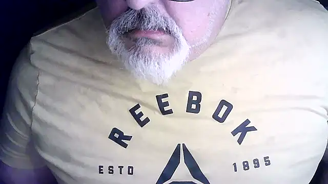 cashot58 online show from April 16, 2026, 3:29 am