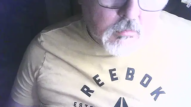 Snapshot of cashot58 chatting on May 23, 2026, 3:23 am cashot58 online show from May 23, 2026, 3:23 am
