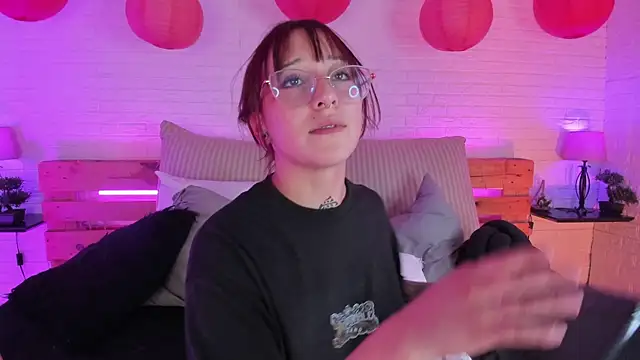 sofi bakerr online show from January 28, 2025, 5:46 pm