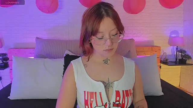 sofi bakerr online show from March 11, 2025, 11:33 am